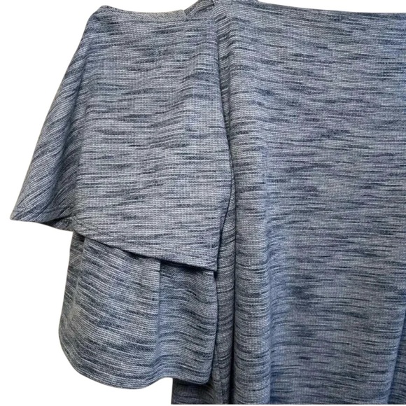 2/$30 Chicos Size 1 Off Shoulder Short Sleeve Top Blue Marled - Picture 3 of 7